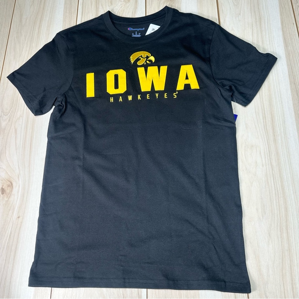 Champion Iowa‎ Hawkeyes Embroidered Short Sleeve T Shirt Mens Black Small ￼ NCAA
